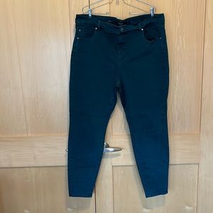 Liverpool “The Skinny” jeans 22W green